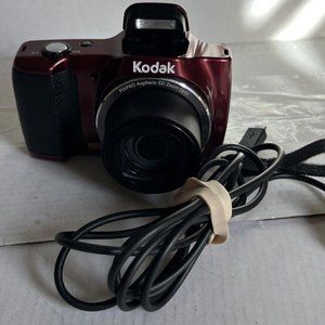 Kodak PIXPRO FZ201 16MP Compact Digital Camera - RED “Excellent Condition”☄️⚡️💥